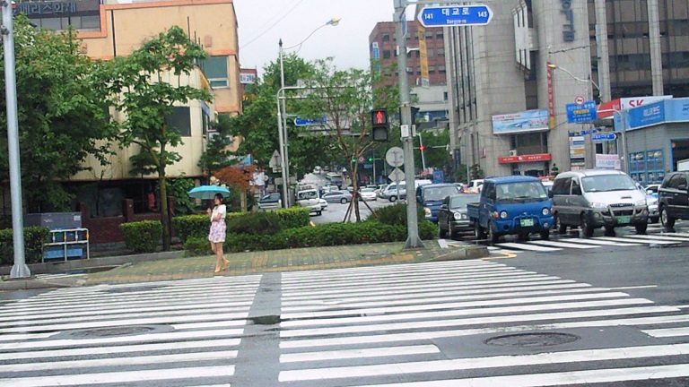 釜山の歩行者信号は変わるのが早い