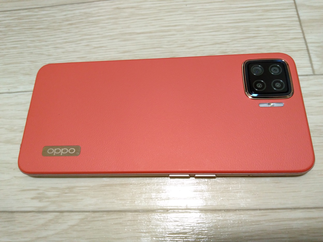 OPPO A73、背面