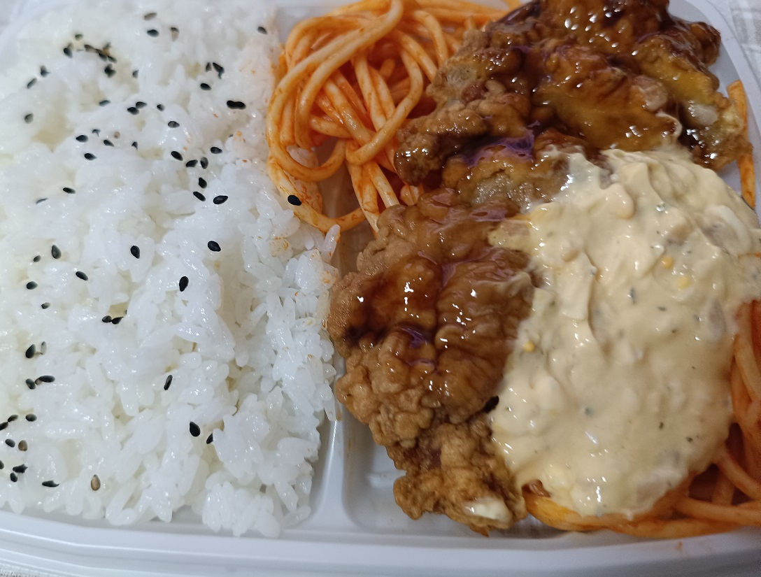 セブンイレブン「チキン南蛮弁当」2