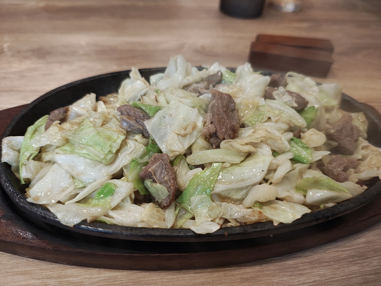 福岡市赤坂のびっくり亭の焼肉一人前